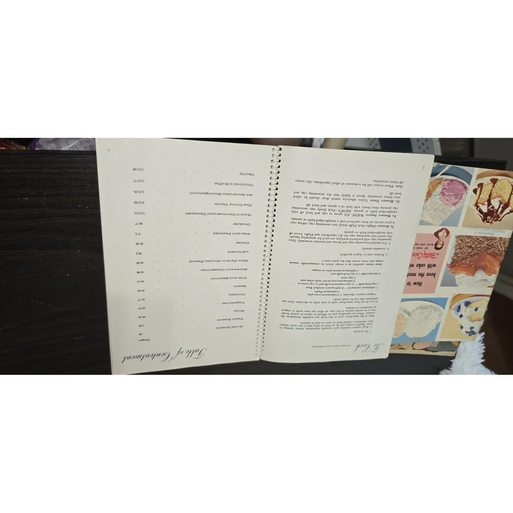Vintage 1930s - 1960s Baking Cook‎ Books Grandma's, Eagle Brand, & Betty Crocker